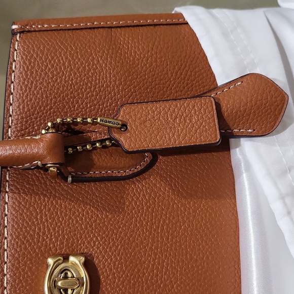 New! 🔥 Brooke Carryall 28, Size Medium [Only 1  left!] - Picture 7 of 12